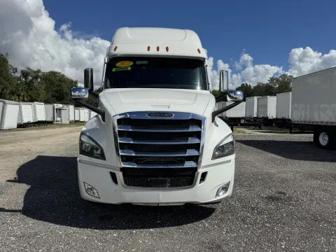 Photos of 2022 Freightliner Cascadia for sale in Sanford, FL at DeBary Truck Sales
