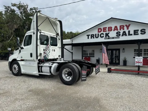 More photos of 2019 Freightliner Cascadia at DeBary Truck Sales, FL