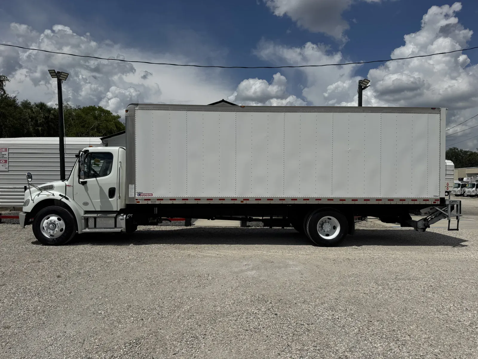 2020 Freightliner M2 106