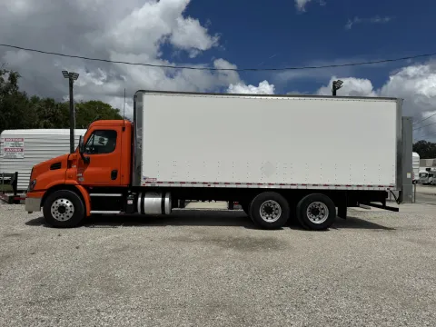 Another view of 2018 Freightliner Cascadia for sale in Sanford, FL at DeBary Truck Sales