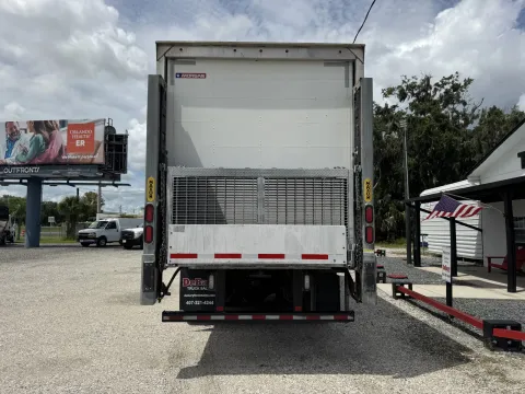 More photos of 2018 Freightliner Cascadia at DeBary Truck Sales, FL