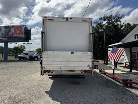 More photos of 2020 Isuzu NRR at DeBary Truck Sales, FL