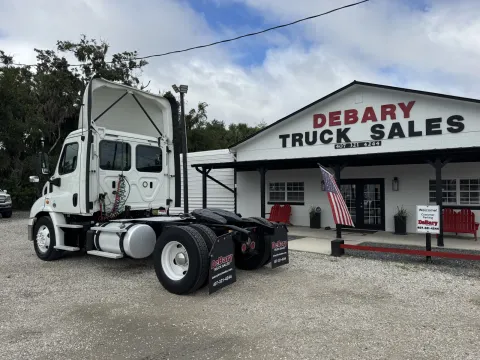 More photos of 2018 Freightliner Cascadia at DeBary Truck Sales, FL
