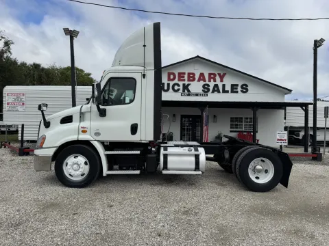 Another view of 2018 Freightliner Cascadia for sale in Sanford, FL at DeBary Truck Sales