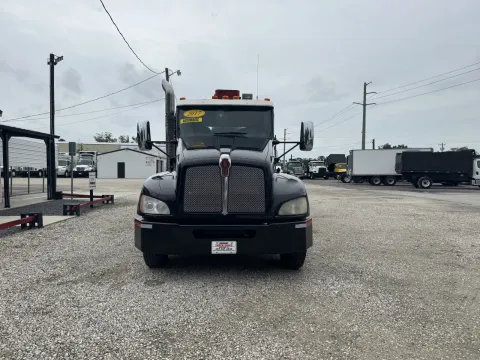 Photos of 2018 Kenworth T370 for sale in Sanford, FL at DeBary Truck Sales