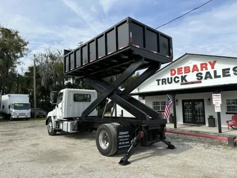 More photos of 2019 Hino 268 at DeBary Truck Sales, FL