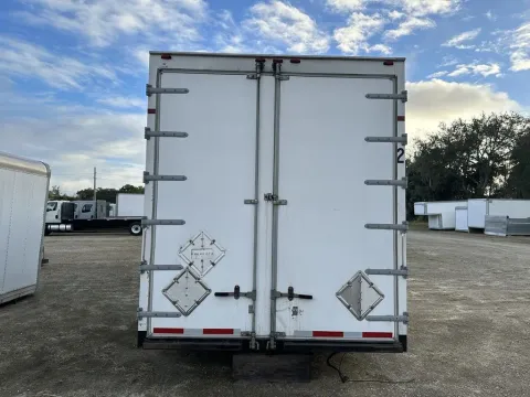 More photos of 2017 Supreme Dry Van at DeBary Truck Sales, FL