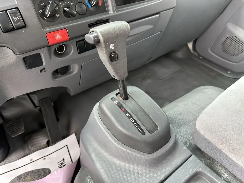2016 Isuzu NPR XD - Photo 26