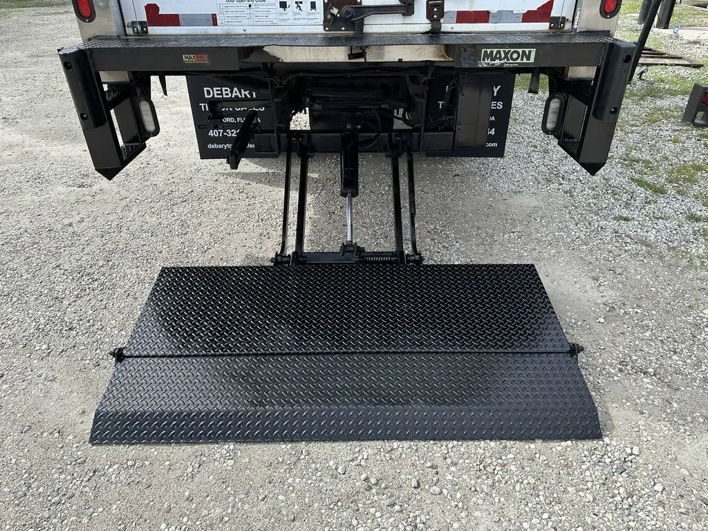 2016 Isuzu NPR XD - Photo 9