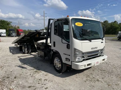 Another view of 2019 Isuzu NRR for sale in Sanford, FL at DeBary Truck Sales