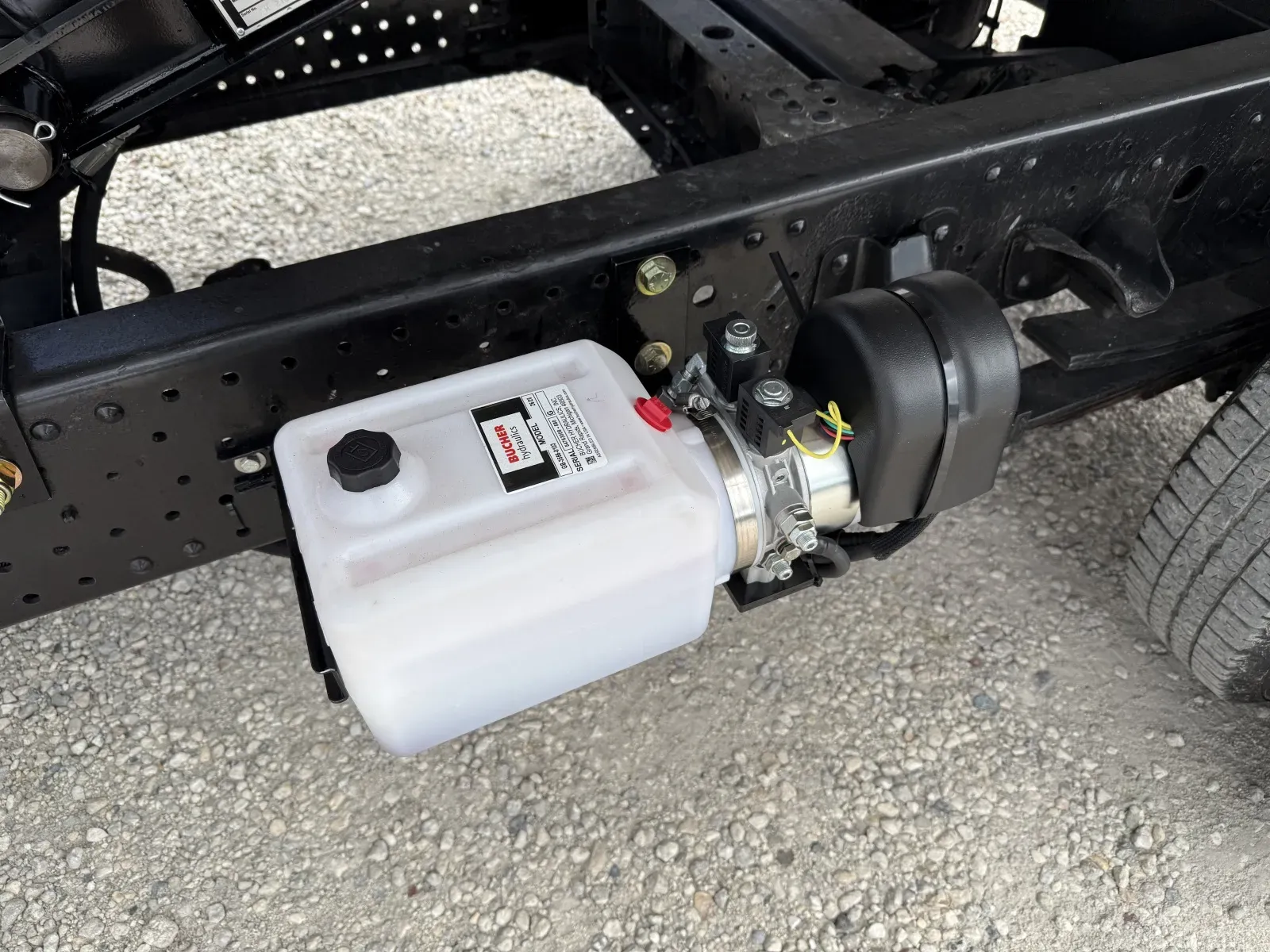 2020 Isuzu NPR HD - Photo 18