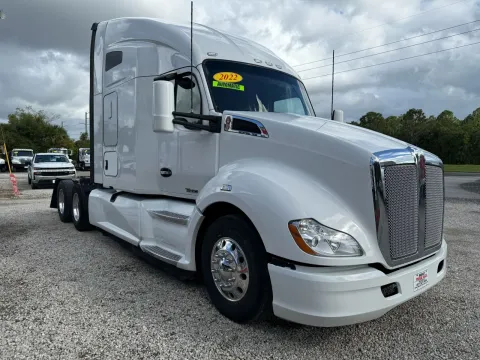 Another view of 2022 Kenworth T680 for sale in Sanford, FL at DeBary Truck Sales