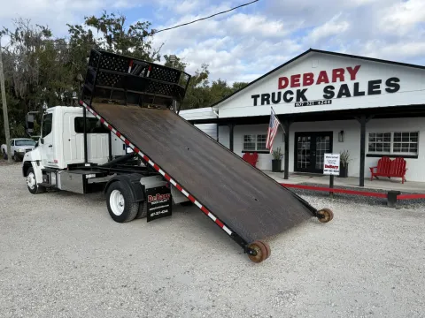 More photos of 2018 Hino 258 at DeBary Truck Sales, FL