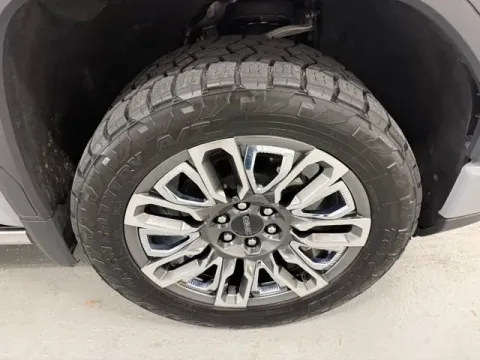 More photos of 2025 GMC Sierra 1500 Denali Ultimate at Woody Folsom Chevrolet GMC, GA