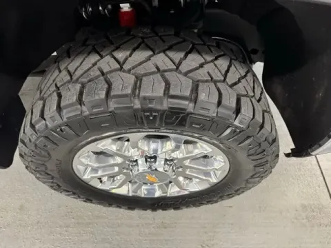 More photos of 2025 Chevrolet Silverado 2500HD LTZ at Woody Folsom Chevrolet GMC, GA