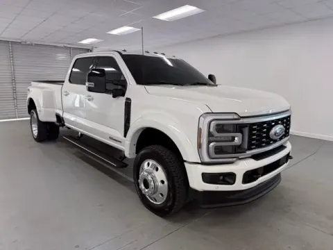 Another view of 2026 Ford Super Duty F-450 DRW Platinum for sale in Baxley, GA at Woody Folsom Chevrolet GMC