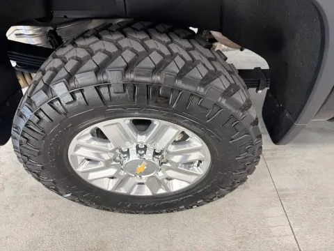 More photos of 2025 Chevrolet Silverado 2500HD High Country at Woody Folsom Chevrolet GMC, GA