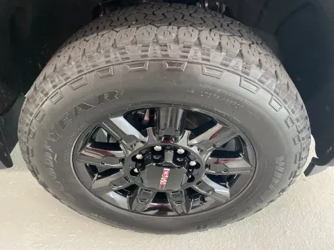 More photos of 2025 GMC Sierra 2500HD AT4 at Woody Folsom Chevrolet GMC, GA