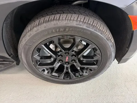 More photos of 2023 GMC Yukon SLT at Woody Folsom Chevrolet GMC, GA