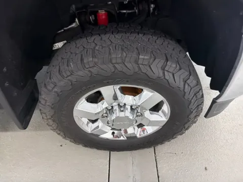 More photos of 2018 GMC Sierra 2500 HD SLT at Woody Folsom Chevrolet GMC, GA