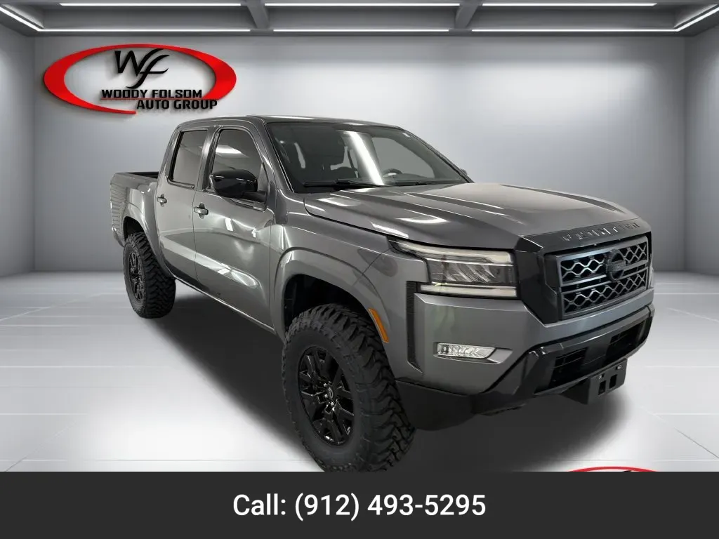 2023 Nissan Frontier SV