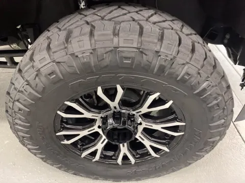 More photos of 2026 Ford Super Duty F-250 SRW Platinum at Woody Folsom Chevrolet GMC, GA