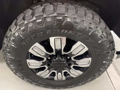 More photos of 2024 GMC Sierra 2500 HD Denali at Woody Folsom Chevrolet GMC, GA