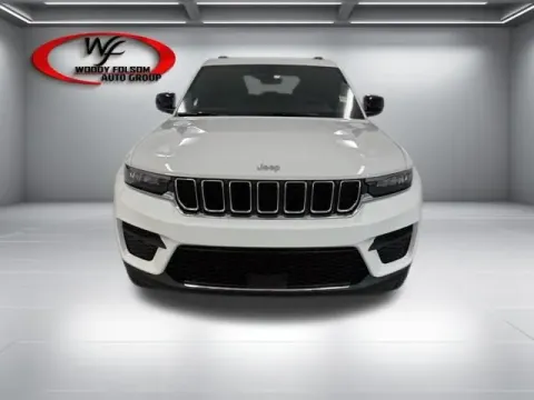 Photos of 2026 Jeep Grand Cherokee Laredo X for sale in Baxley, GA at Woody Folsom CDJR of Baxley