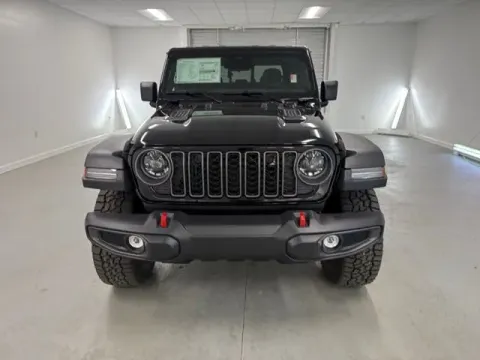 Photos of 2026 Jeep Gladiator Rubicon for sale in Baxley, GA at Woody Folsom CDJR of Baxley