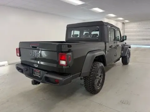 More photos of 2026 Jeep Gladiator Sport at Woody Folsom CDJR of Baxley, GA