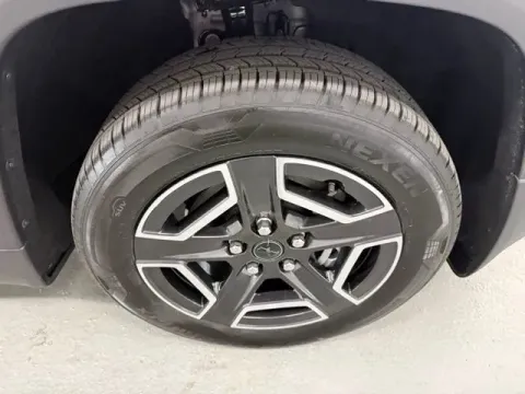 More photos of 2026 Jeep Cherokee Limited at Woody Folsom CDJR of Baxley, GA