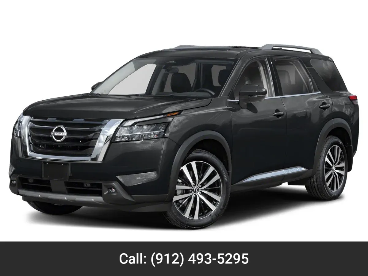 2024 Nissan Pathfinder Platinum 2WD's photo