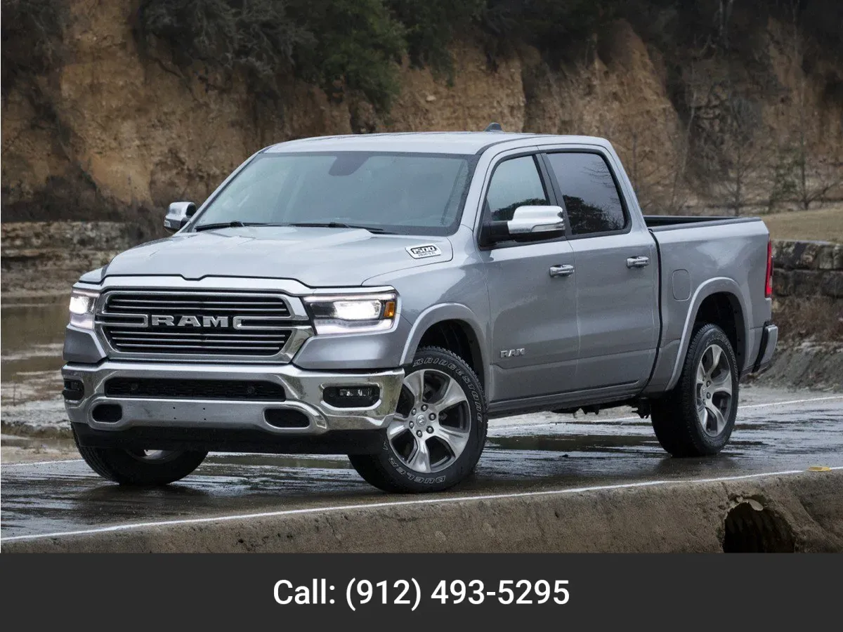 2024 RAM 1500 Laramie Crew Cab 5'7's photo