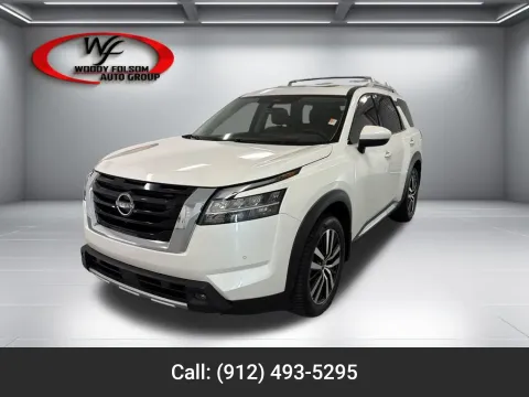 White 2023 Nissan Pathfinder Platinum for sale in Baxley, GA