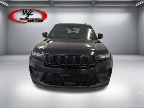 Photos of 2023 Jeep Grand Cherokee Altitude for sale in Baxley, GA at Woody Folsom CDJR of Baxley