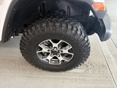 More photos of 2022 Jeep Wrangler Unlimited Rubicon at Woody Folsom CDJR of Baxley, GA