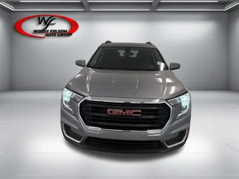 Photos of 2023 GMC Terrain SLE for sale in Baxley, GA at Woody Folsom CDJR of Baxley