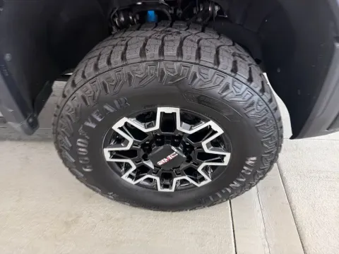 More photos of 2025 GMC Sierra 2500 HD AT4X at Woody Folsom CDJR of Baxley, GA