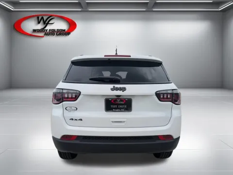 More photos of 2026 Jeep Compass Latitude Altitude at Woody Folsom CDJR of Baxley, GA