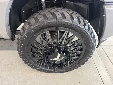 More photos of 2027 Ram 3500 Limited at Woody Folsom CDJR of Baxley, GA