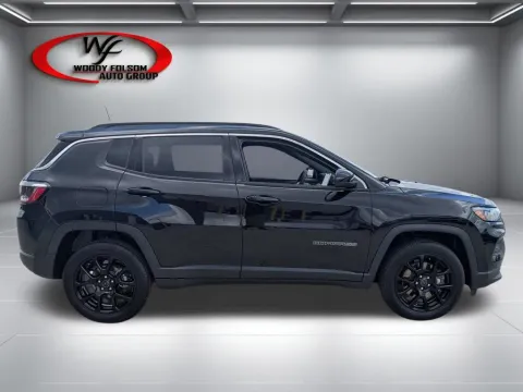 Photos of 2025 Jeep Compass Latitude for sale in Baxley, GA at Woody Folsom CDJR of Baxley