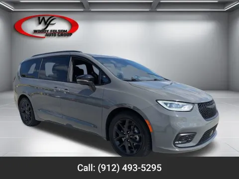 Gray 2025 Chrysler Pacifica Limited for sale in Baxley, GA