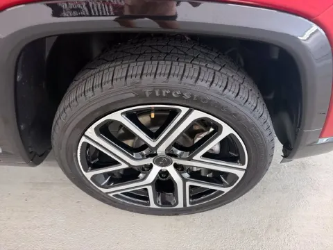 More photos of 2025 Jeep Compass Limited at Woody Folsom CDJR of Baxley, GA