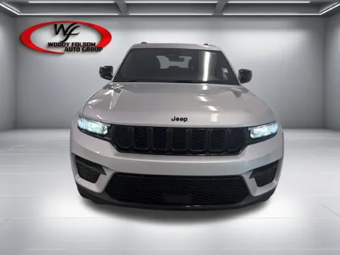 Photos of 2025 Jeep Grand Cherokee Altitude for sale in Baxley, GA at Woody Folsom CDJR of Baxley