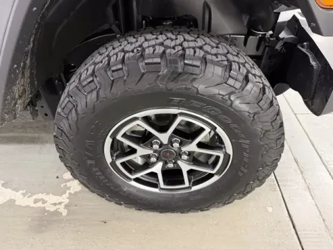 More photos of 2025 Jeep Wrangler Rubicon at Woody Folsom CDJR of Baxley, GA
