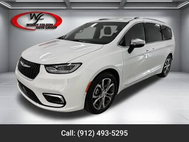 White 2026 Chrysler Pacifica Pinnacle for sale in Baxley, GA