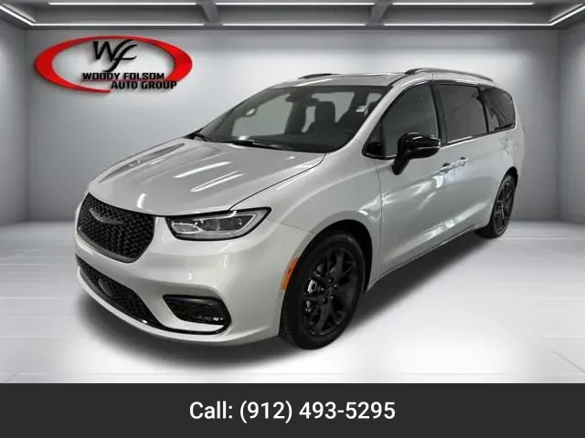 Silver 2026 Chrysler Pacifica Limited for sale in Baxley, GA