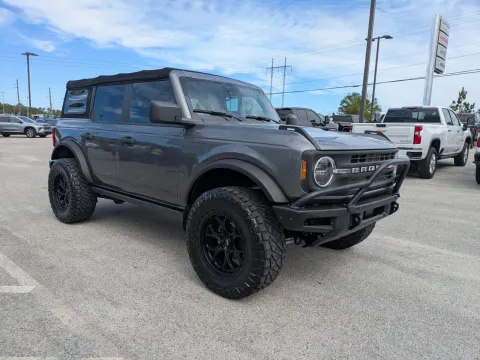 Photos of 2021 Ford Bronco Black Diamond for sale in Vidalia, GA at Woody Folsom CDJR of Vidalia