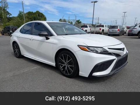 White 2023 Toyota Camry SE for sale in Vidalia, GA