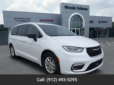 White 2025 Chrysler Pacifica Select for sale in Vidalia, GA